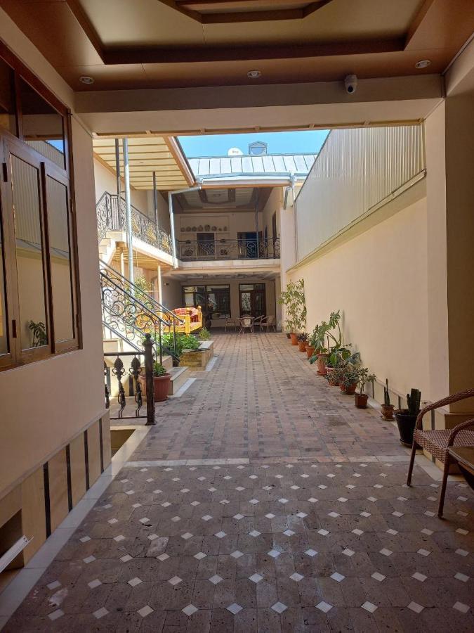 Yusuf Gold House Hotel ซามาร์คันด์ ภายนอก รูปภาพ