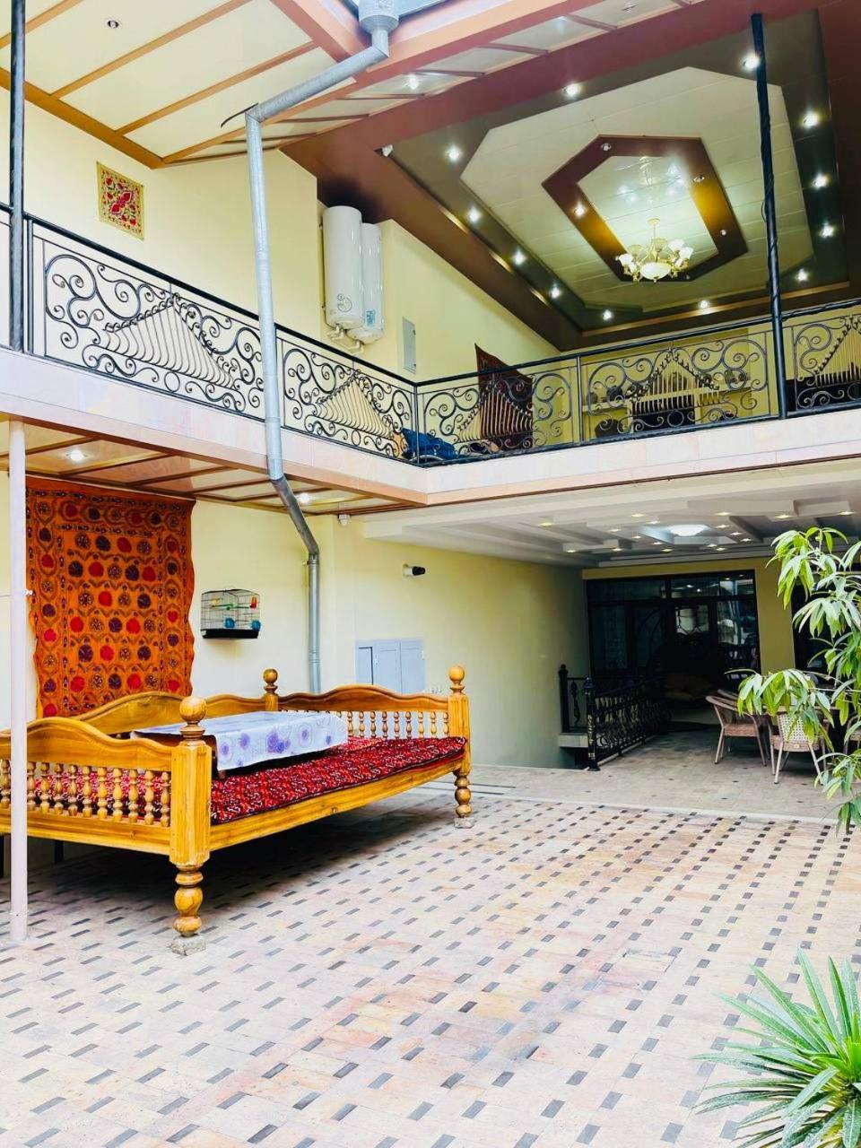 Yusuf Gold House Hotel ซามาร์คันด์ ภายนอก รูปภาพ